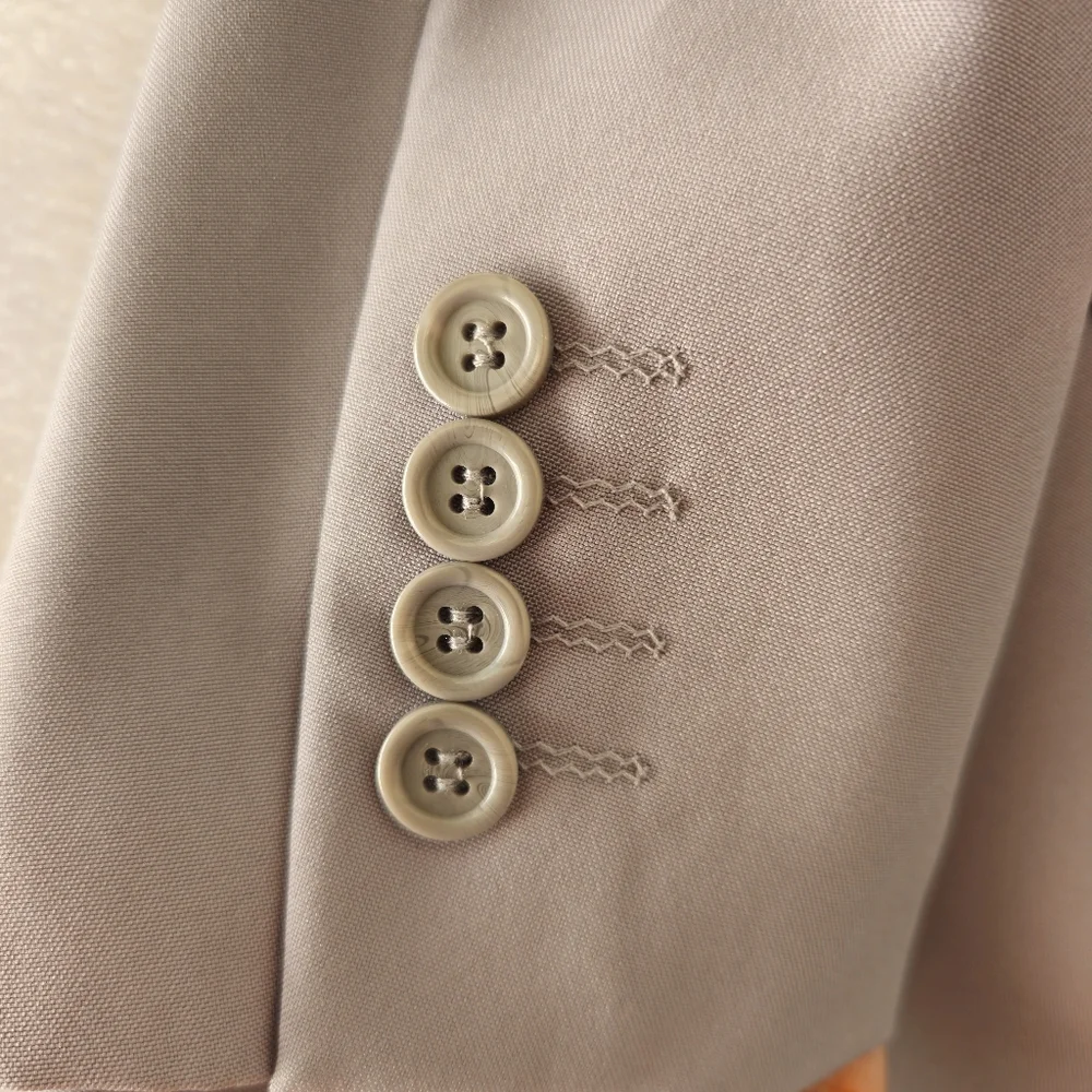 BRAVENAN Classic Light Gray Suit